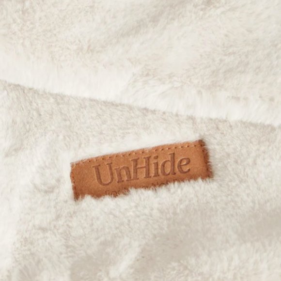 UNHIDE LIL MARSH - MEDIUM FAUX FUR WEARABLE BLANKET W/ KNOB & LOOP - Picture 10 of 16